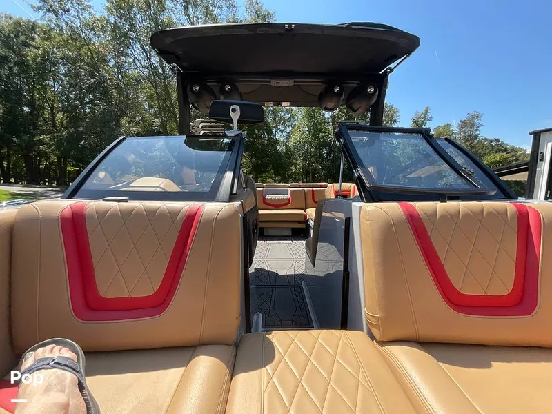 Slide: The Image of Tige 23ZX 2022 - 15854905