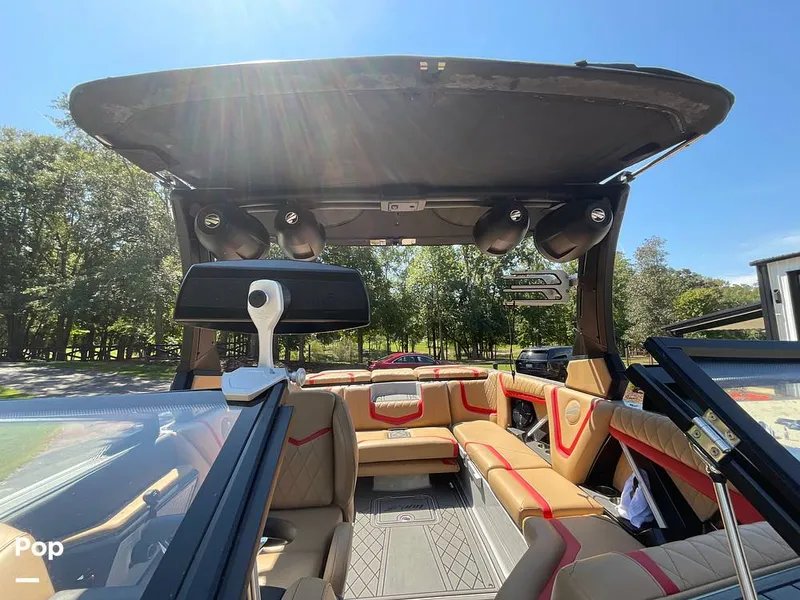 Slide: The Image of Tige 23ZX 2022 - 15854906