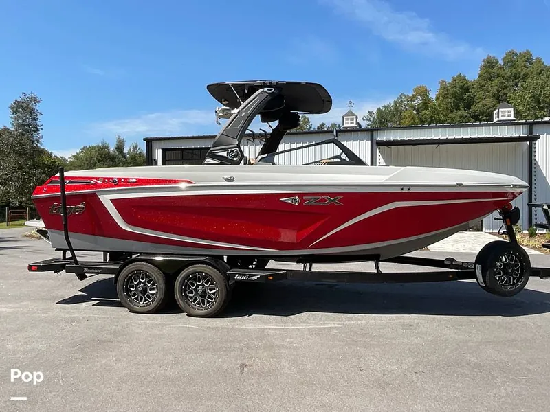 Slide: The Image of Tige 23ZX 2022 - 15854875