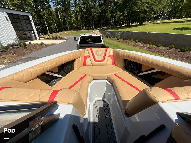 Slide: The Image of Tige 23ZX 2022 - 15854909