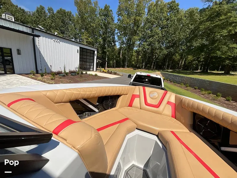 Slide: The Image of Tige 23ZX 2022 - 15854910