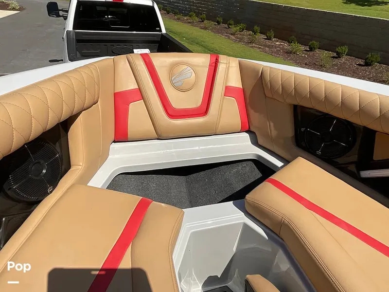 Slide: The Image of Tige 23ZX 2022 - 15854912