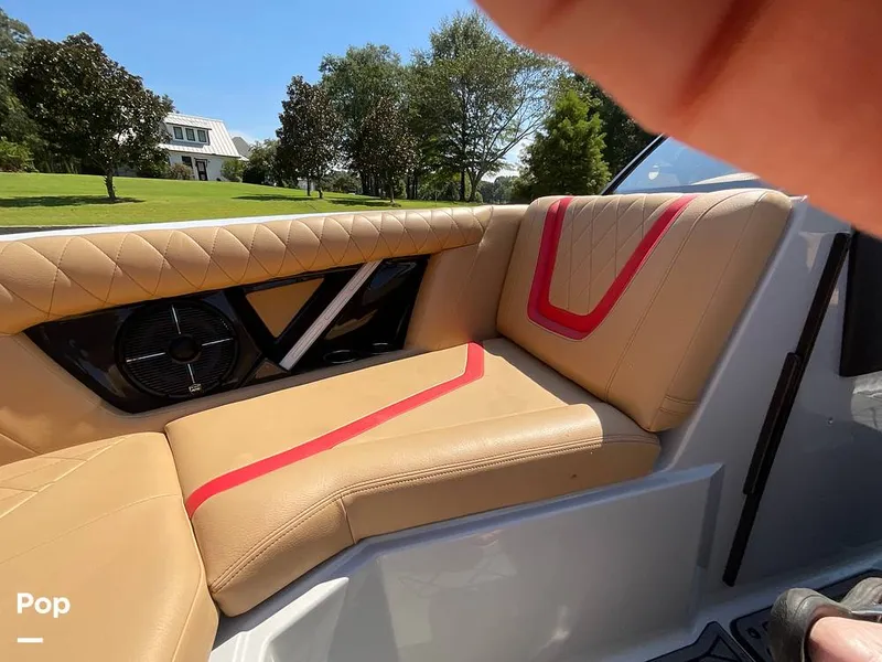 Slide: The Image of Tige 23ZX 2022 - 15854915