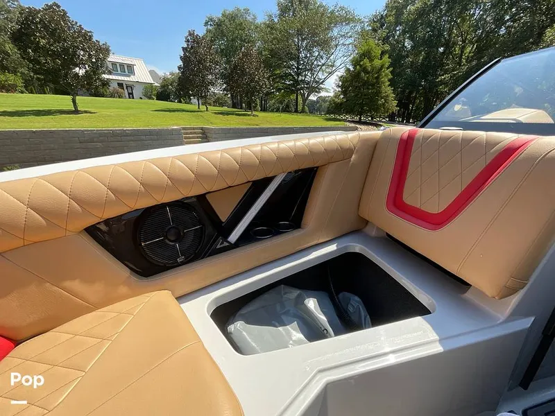 Slide: The Image of Tige 23ZX 2022 - 15854916