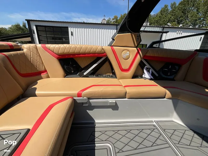 Slide: The Image of Tige 23ZX 2022 - 15854922