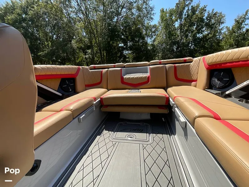 Slide: The Image of Tige 23ZX 2022 - 15854930