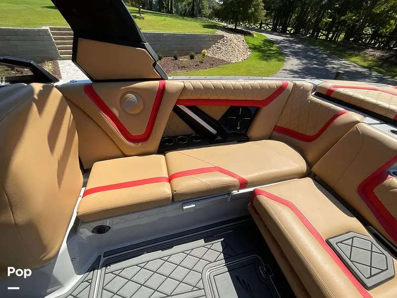 Slide: The Image of Tige 23ZX 2022 - 15854935