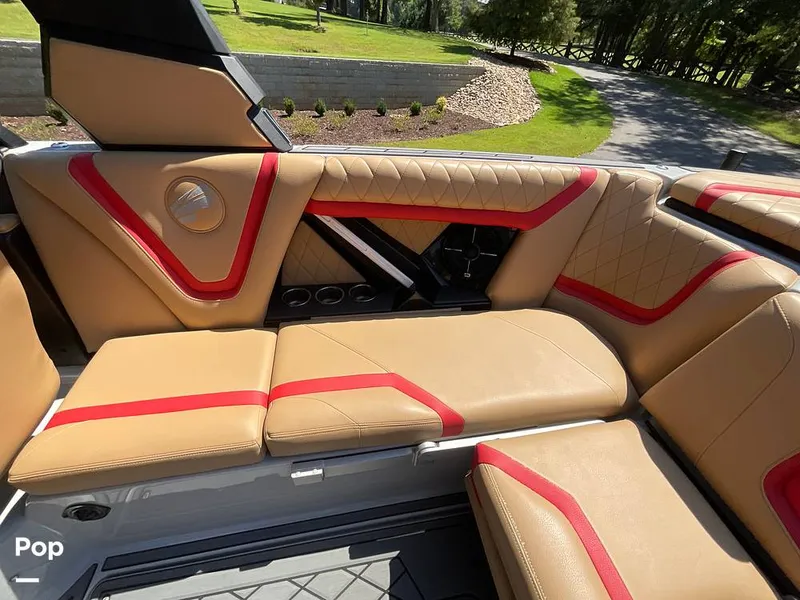 Slide: The Image of Tige 23ZX 2022 - 15854937