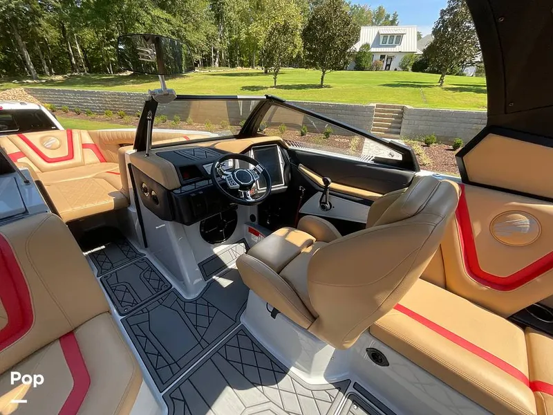 Slide: The Image of Tige 23ZX 2022 - 15854939