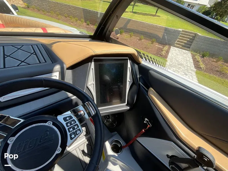 Slide: The Image of Tige 23ZX 2022 - 15854946