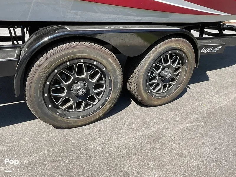 Slide: The Image of Tige 23ZX 2022 - 15854960