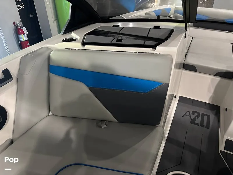 Slide: The Image of Axis A20 2024 - 15823195