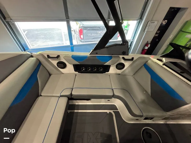 Slide: The Image of Axis A20 2024 - 15823196