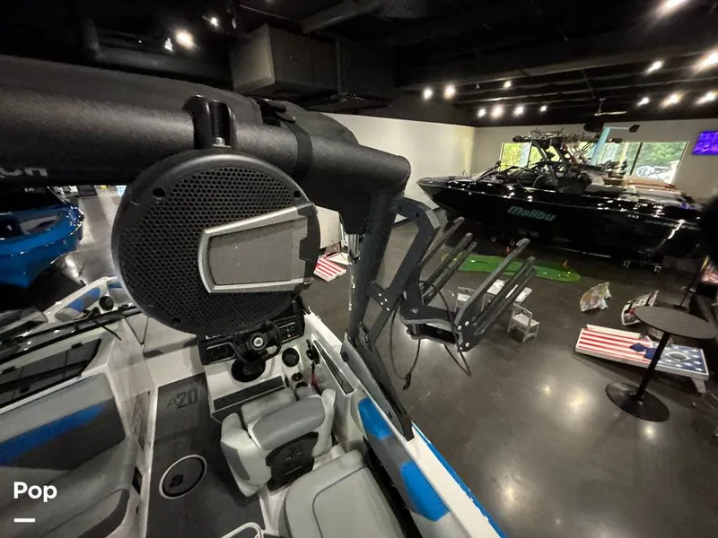 Slide: The Image of Axis A20 2024 - 15823214