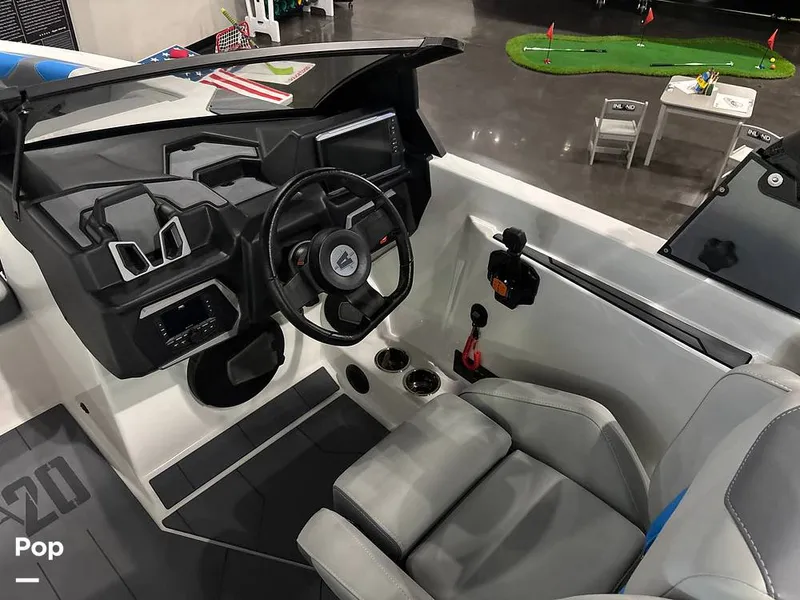 Slide: The Image of Axis A20 2024 - 15823188