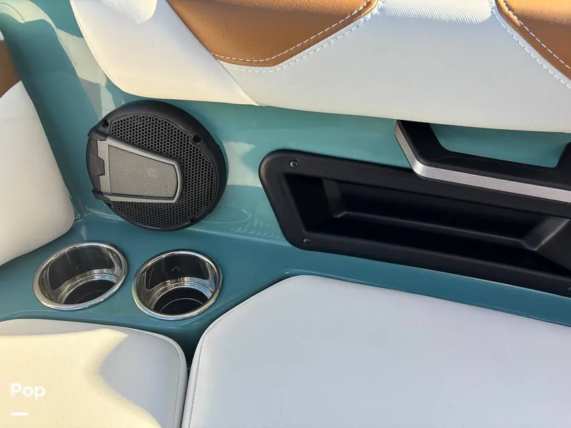 Slide: The Image of Axis A20 2024 - 15823496