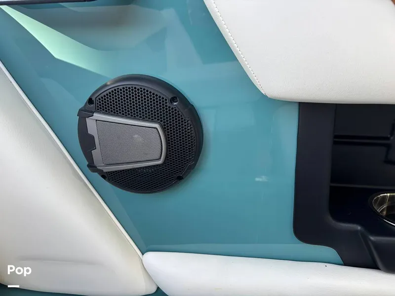 Slide: The Image of Axis A20 2024 - 15823520