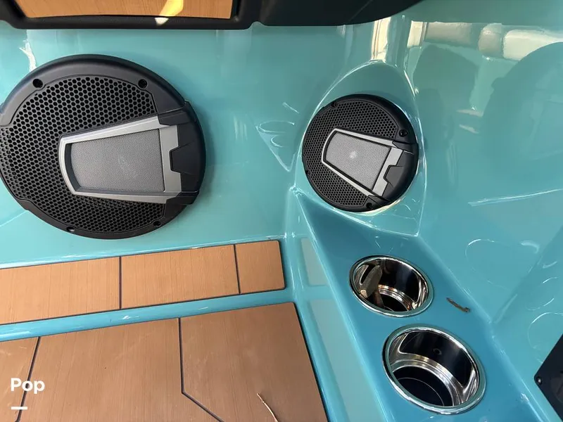 Slide: The Image of Axis A20 2024 - 15823509