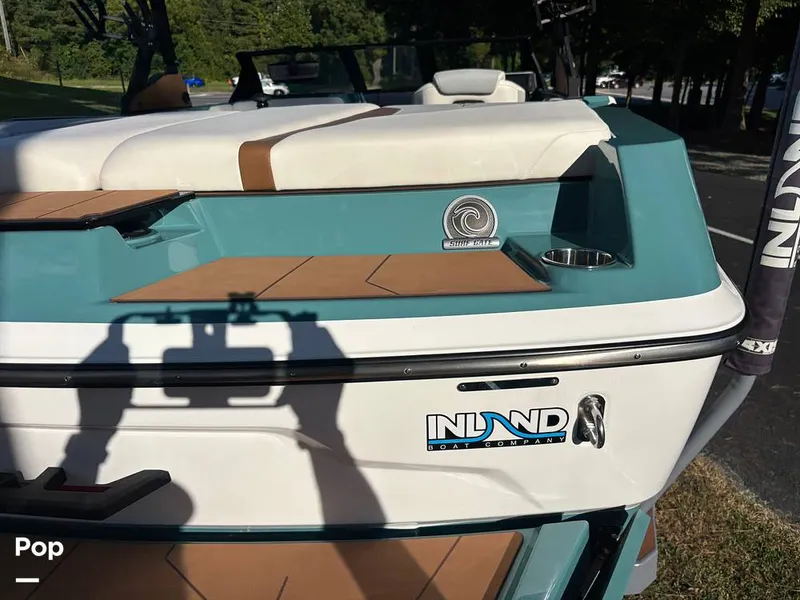 Slide: The Image of Axis A20 2024 - 15823157