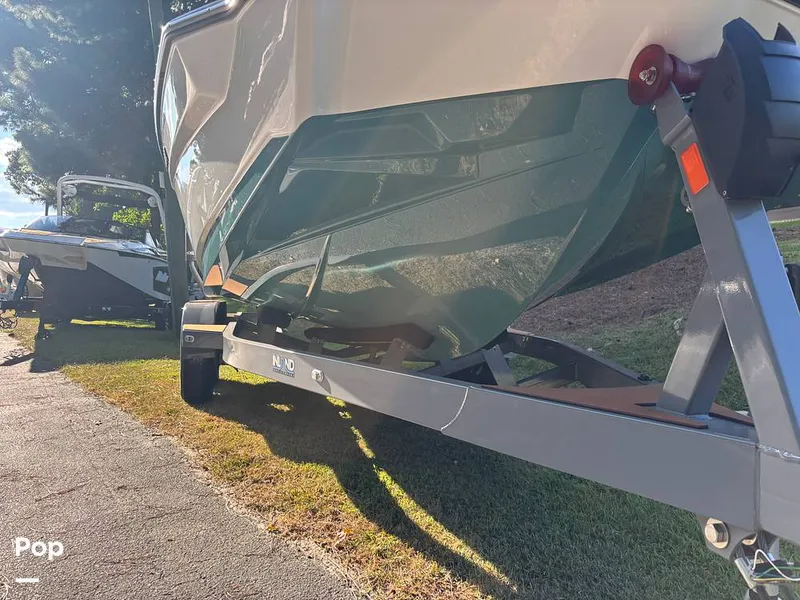 Slide: The Image of Axis A20 2024 - 15823149