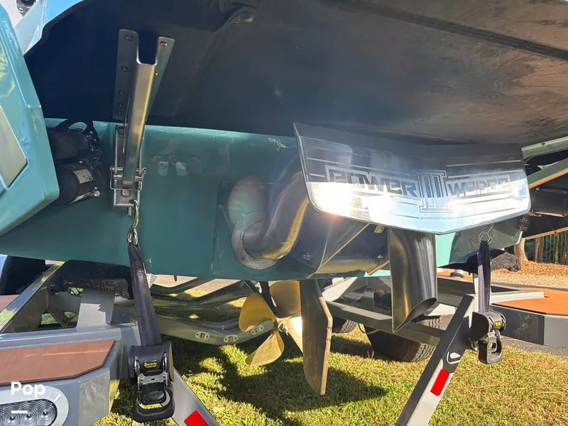 Slide: The Image of Axis A20 2024 - 15823154