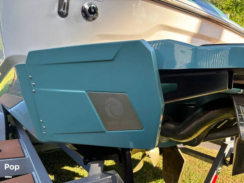 Slide: The Image of Axis A20 2024 - 15823155