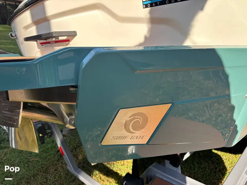 Slide: The Image of Axis A20 2024 - 15823156