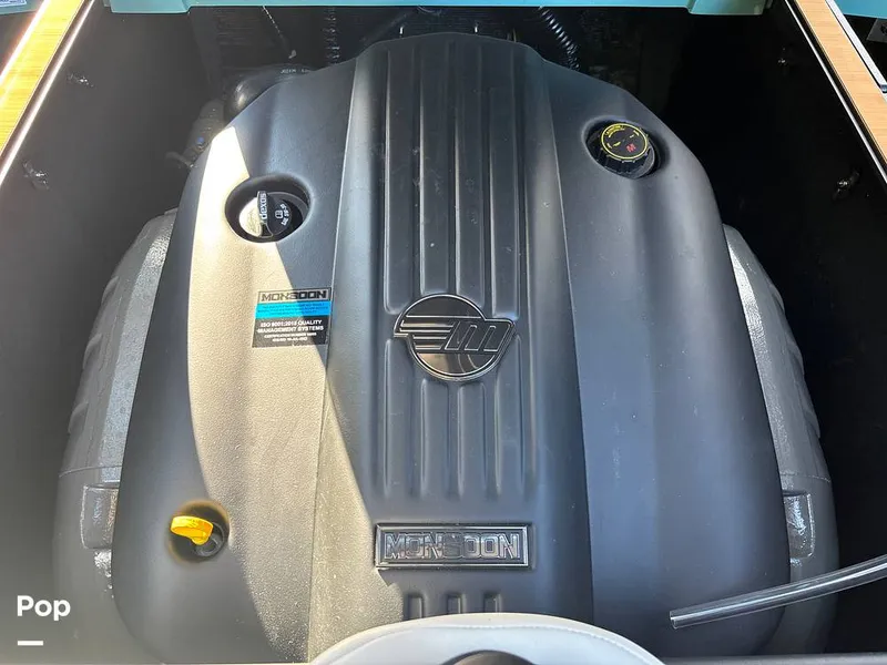 Slide: The Image of Axis A20 2024 - 15823531