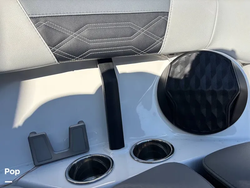 Slide: The Image of Malibu Wakesetter 25 LSV 2024 - 15823430