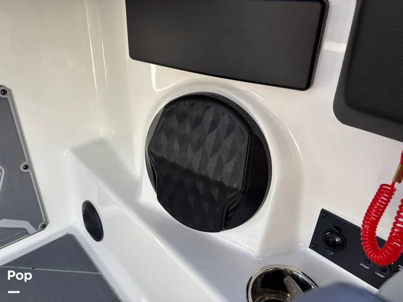 Slide: The Image of Malibu Wakesetter 25 LSV 2024 - 15823446