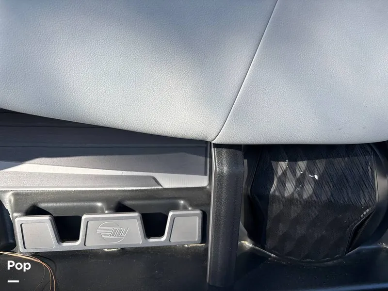 Slide: The Image of Malibu Wakesetter 25 LSV 2024 - 15823464