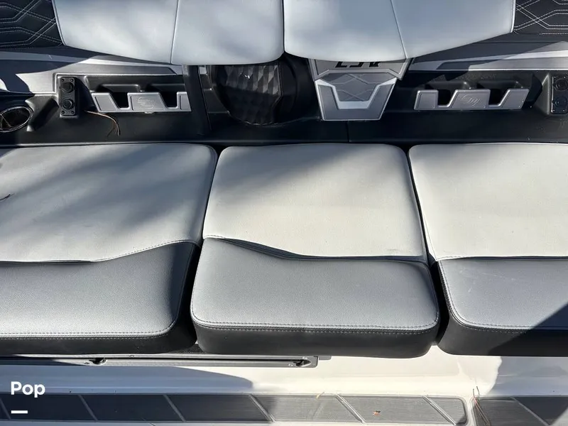 Slide: The Image of Malibu Wakesetter 25 LSV 2024 - 15823462