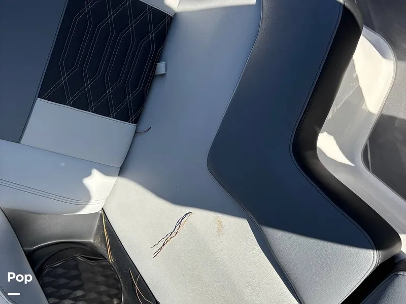 Slide: The Image of Malibu Wakesetter 25 LSV 2024 - 15823456