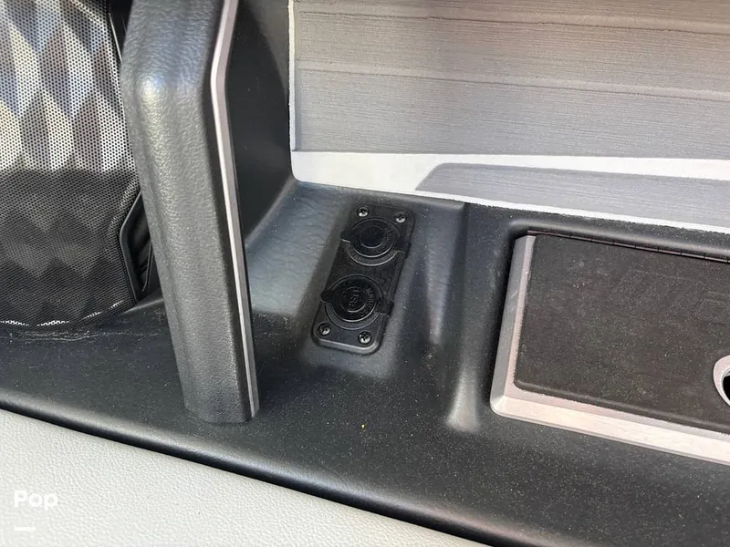 Slide: The Image of Malibu Wakesetter 25 LSV 2024 - 15823474