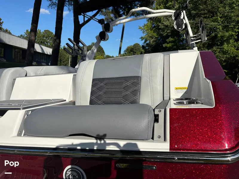 Slide: The Image of Malibu Wakesetter 25 LSV 2024 - 15823420