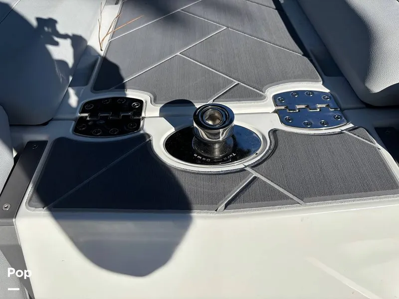 Slide: The Image of Malibu Wakesetter 25 LSV 2024 - 15823424