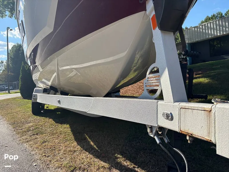 Slide: The Image of Malibu Wakesetter 25 LSV 2024 - 15823406