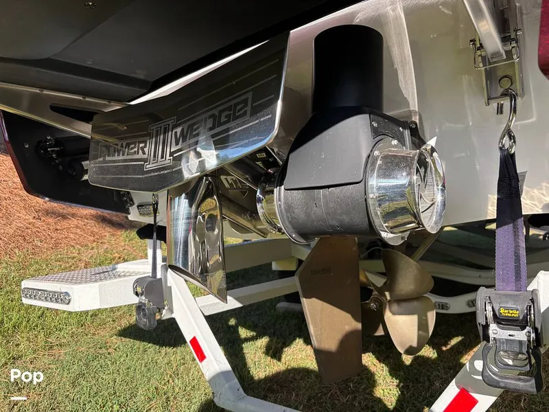 Slide: The Image of Malibu Wakesetter 25 LSV 2024 - 15823409