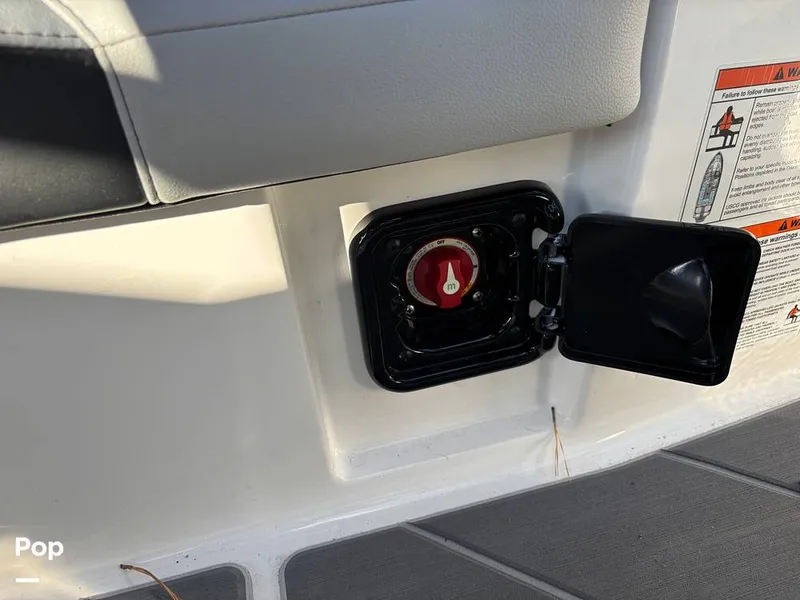 Slide: The Image of Malibu Wakesetter 25 LSV 2024 - 15823453