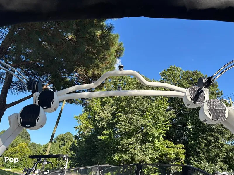 Slide: The Image of Malibu Wakesetter 25 LSV 2024 - 15823481