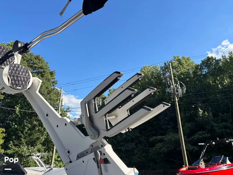 Slide: The Image of Malibu Wakesetter 25 LSV 2024 - 15823483