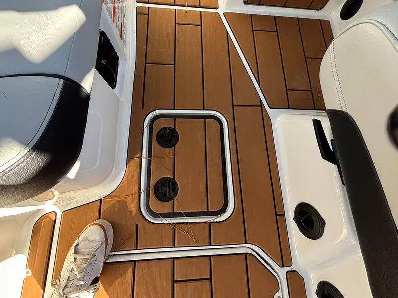 Slide: The Image of Malibu 24 MXZ 2024 - 15823356