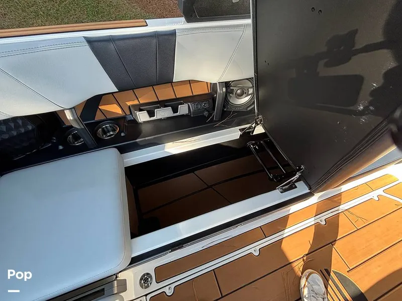 Slide: The Image of Malibu 24 MXZ 2024 - 15823370