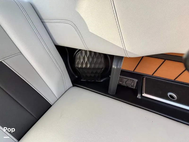 Slide: The Image of Malibu 24 MXZ 2024 - 15823380