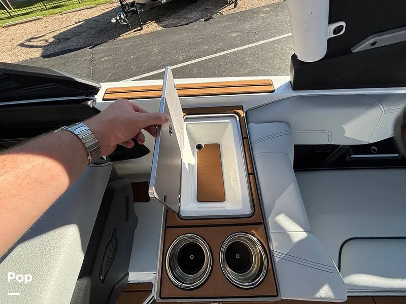 Slide: The Image of Malibu 24 MXZ 2024 - 15823382