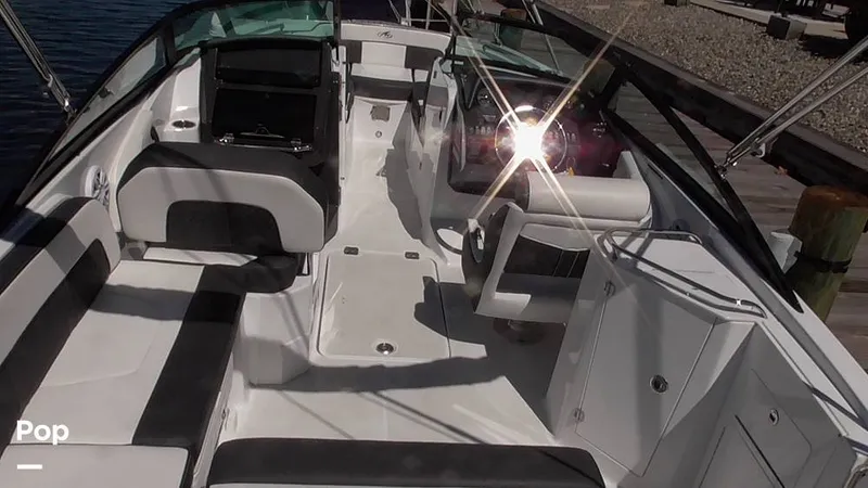 Slide: The Image of Monterey M45 2022 - 15834572