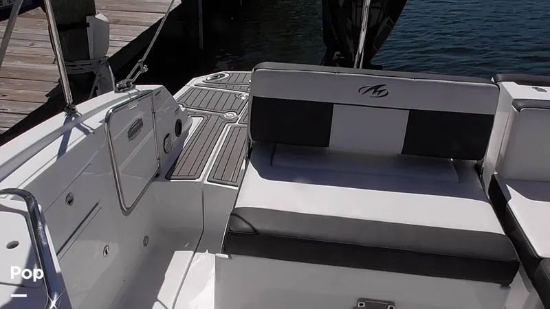 Slide: The Image of Monterey M45 2022 - 15834574