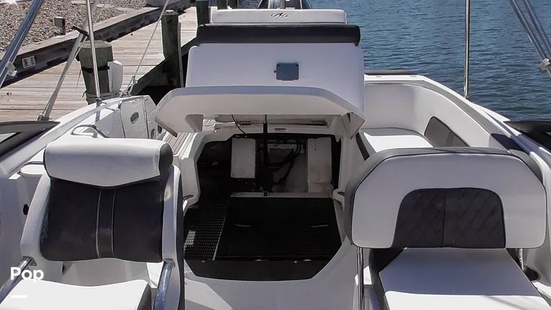 Slide: The Image of Monterey M45 2022 - 15834611