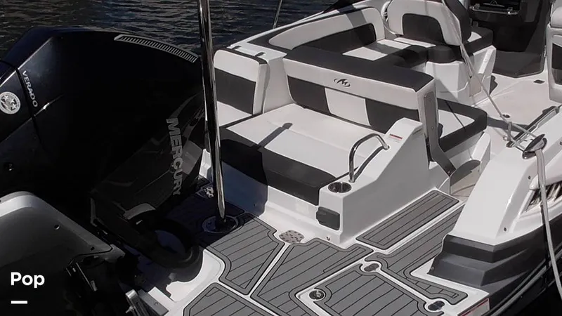 Slide: The Image of Monterey M45 2022 - 15834568