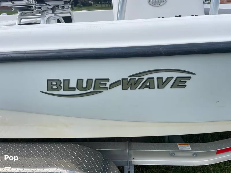 Slide: The Image of Blue Wave 2200STL 2018 - 15850412